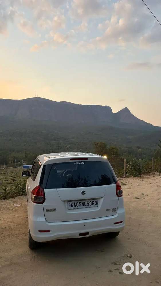Maruti Suzuki Ertiga 2012 Diesel 160000 Km Driven