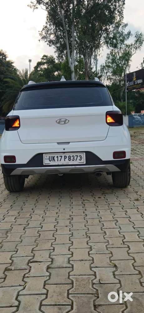 Hyundai Venue, 2021, Petrol