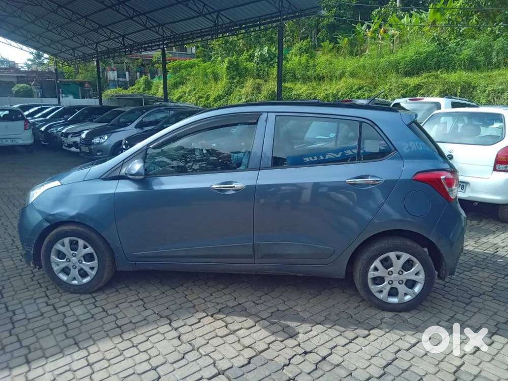 Hyundai Grand I10 Sportz, 2013, Petrol
