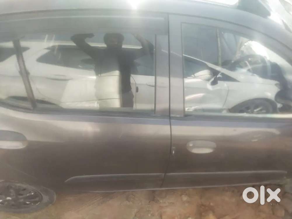 Hyundai I10 Sportz 2012 Year