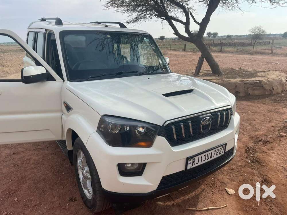 Mahindra Scorpio 2015 Diesel Well Maintained