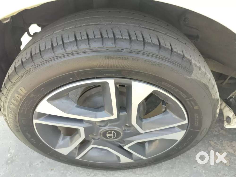 Tata Tiago 1.05 Revotorq Xz Plus, 2023, Petrol