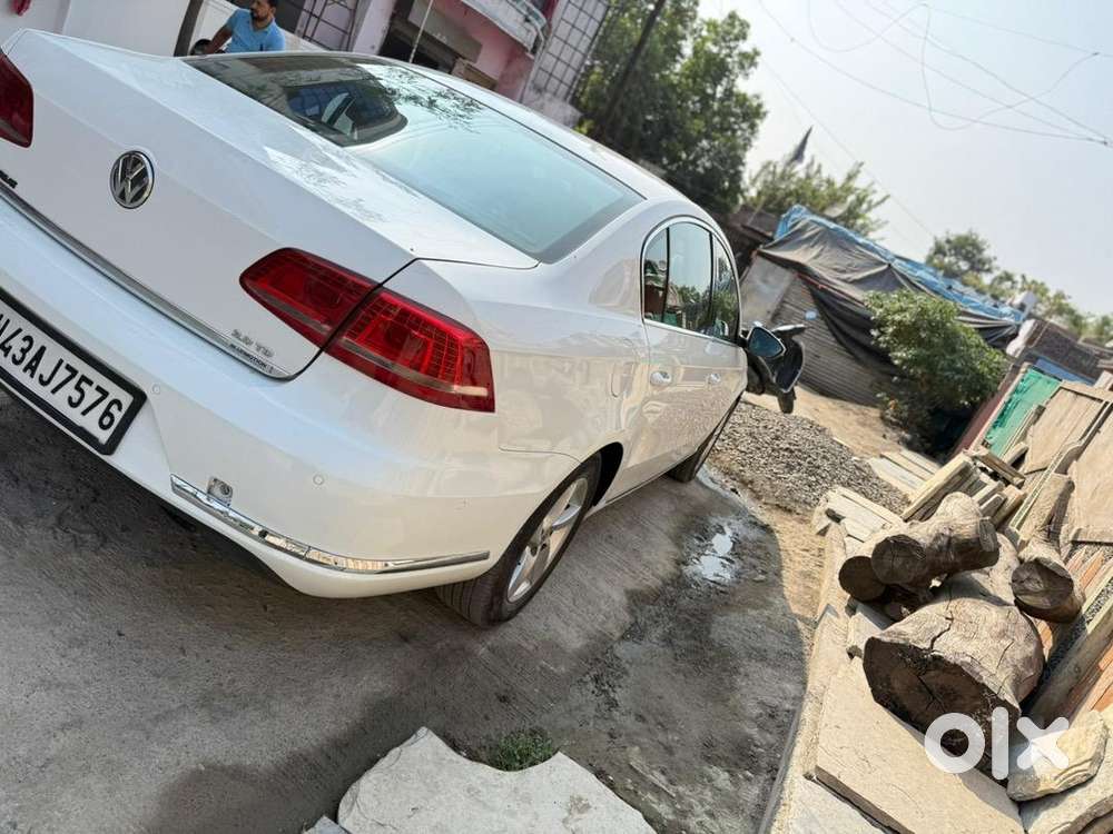 Volkswagen Passat 2011 Diesel 192000 Km Driven