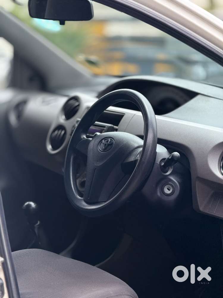 Toyota Etios Liva 2011-2012 G Plus, 2011, Petrol