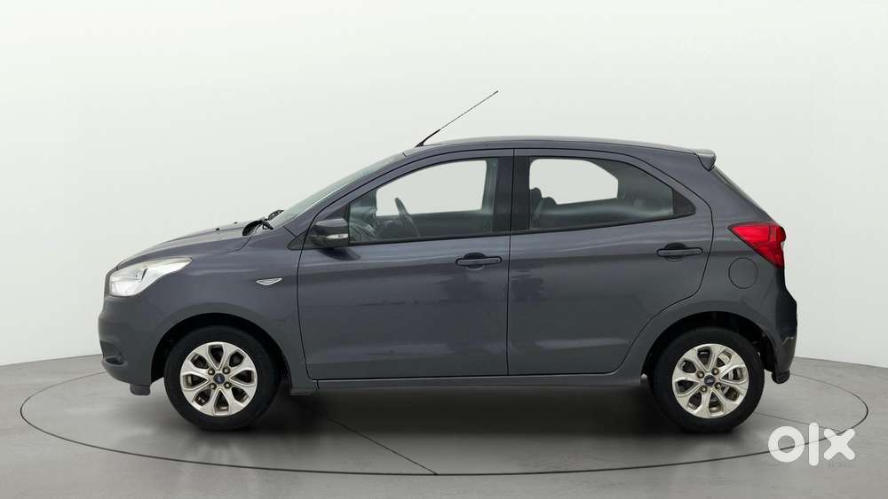 Ford Figo Petrol Titanium, 2016, Petrol