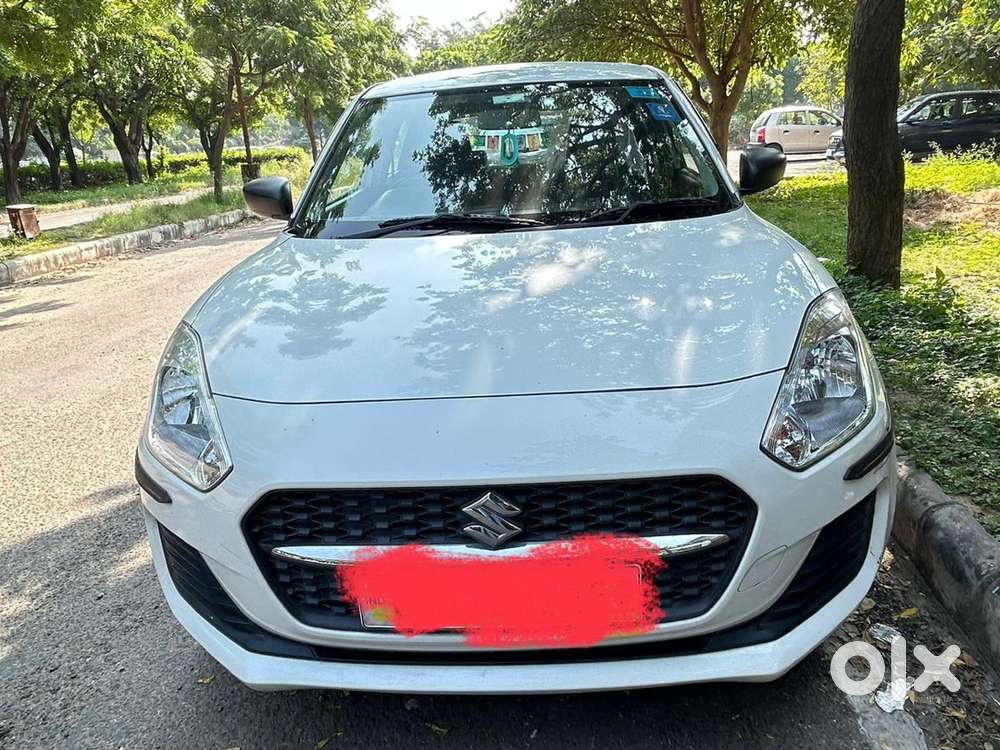 Maruti Suzuki Swift 2023 Petrol 42000 Km Driven