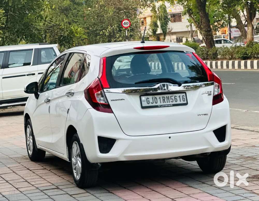 Honda Jazz Automatic Less Driven 2015 Model Lady Doctor Driven