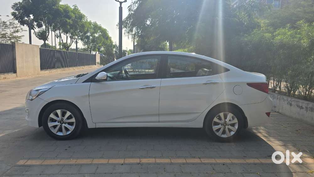 Hyundai Verna Vtvt 1.6 Sx, 2015, Petrol