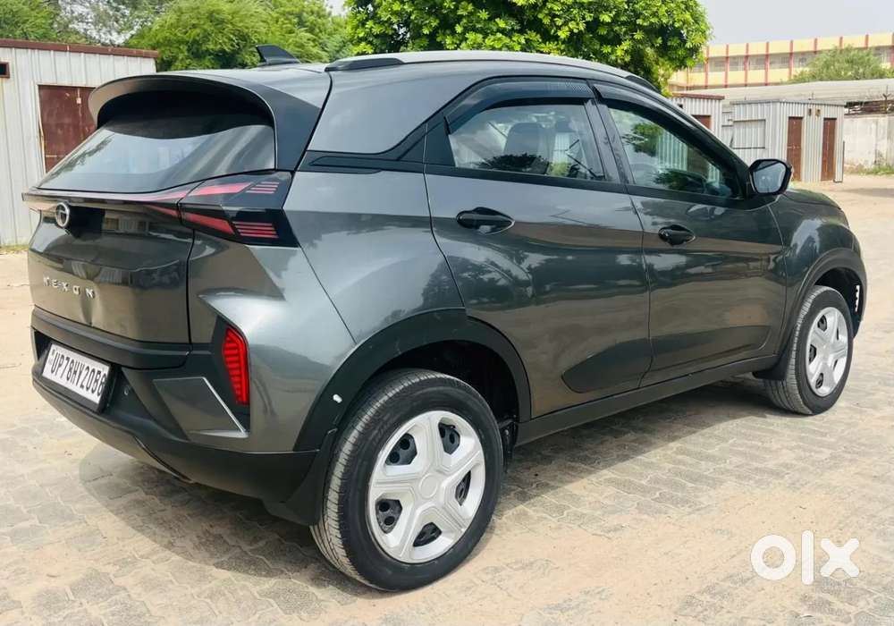 Tata Nexon Smart Plus S 1.2 Revotron Petrol 5 Mt, 2024, Petrol