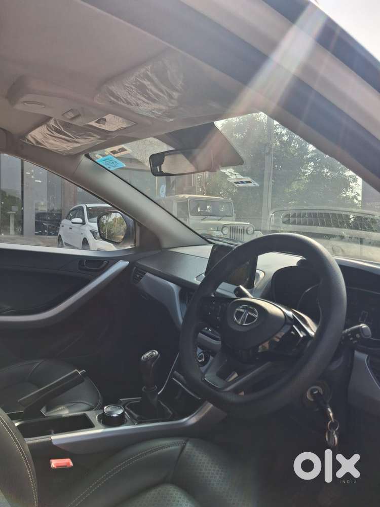 Tata Nexon 1.2 Revotron Xm (s), 2022, Petrol