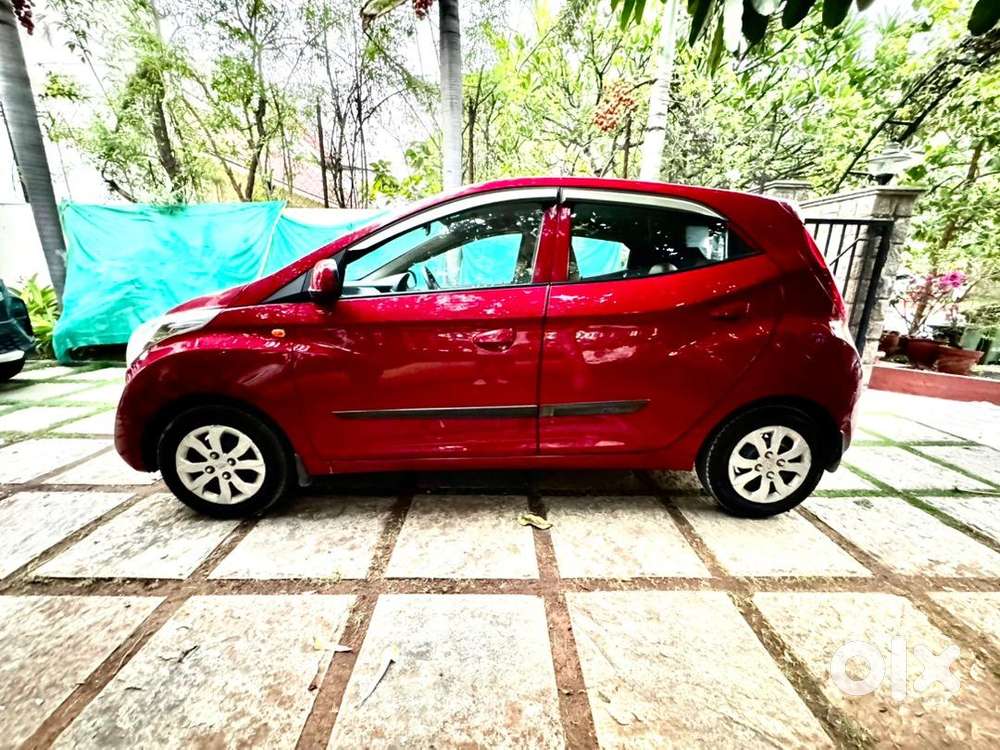 2016 Dec -hyundai Eon Sportz (petrol, Manual) - First Owner  58,000 Km
