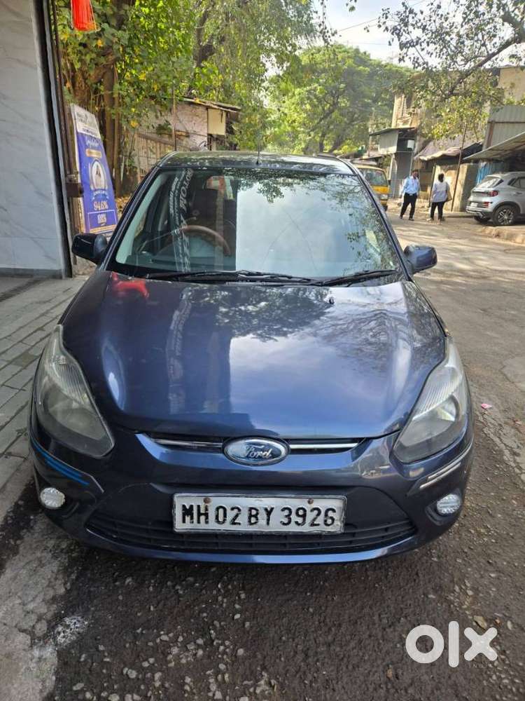 Ford Figo 2010-2012 Petrol Titanium, 2010, Petrol
