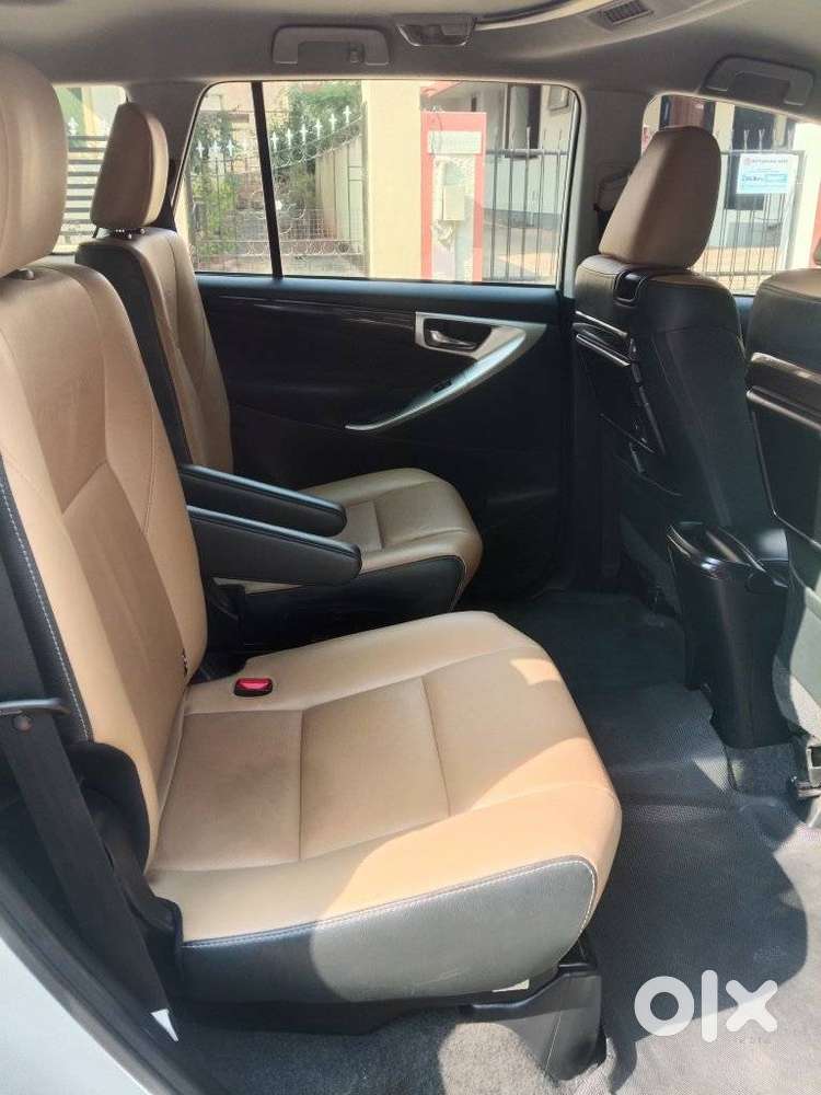 Toyota Innova Crysta