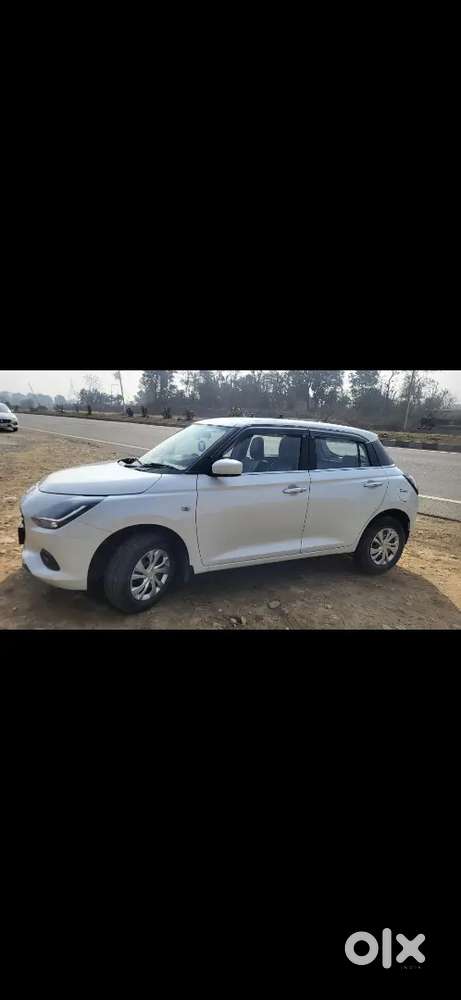 Maruti Suzuki Swift 2025 Petrol 32000 Km Driven