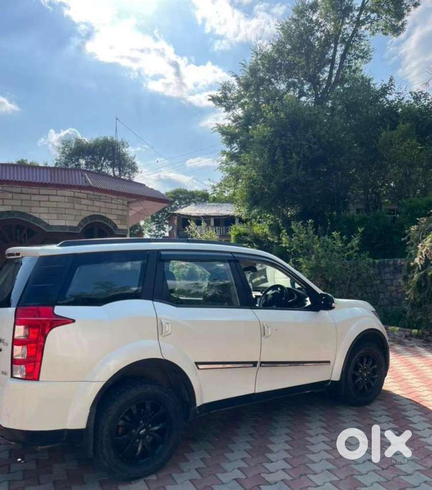 Mahindra Xuv500 2018 Diesel 97000 Km Driven