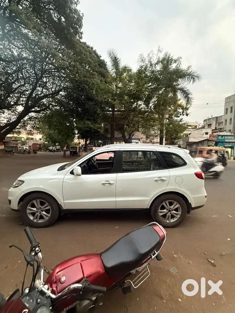 Hyundai Santa Fe 2013 Diesel 210000 Km Driven