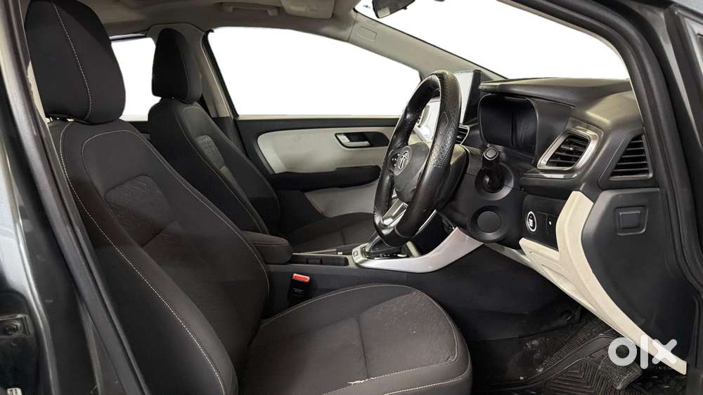 Tata Altroz Xza Plus (s), 2023, Petrol
