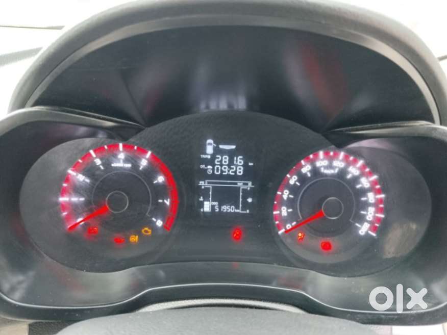 Mahindra Xuv300 W6, 2021, Petrol