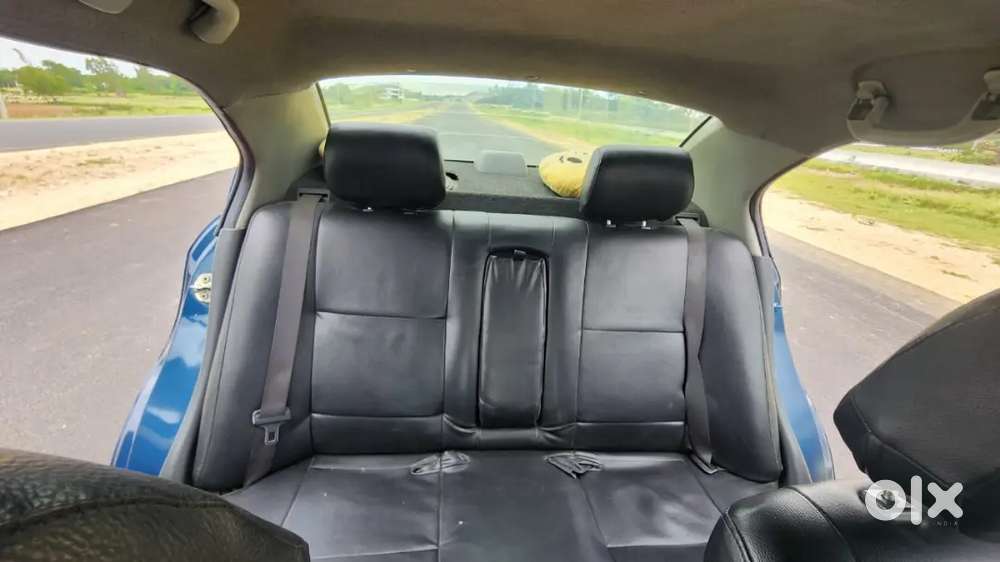 Maruti Suzuki Swift Dzire 2011 Diesel 80000 Km Driven