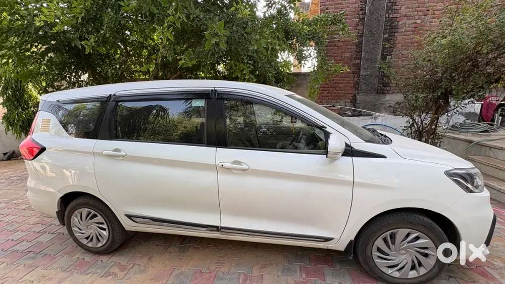 Maruti Suzuki Ertiga Vxi Cng+petrol 2026
