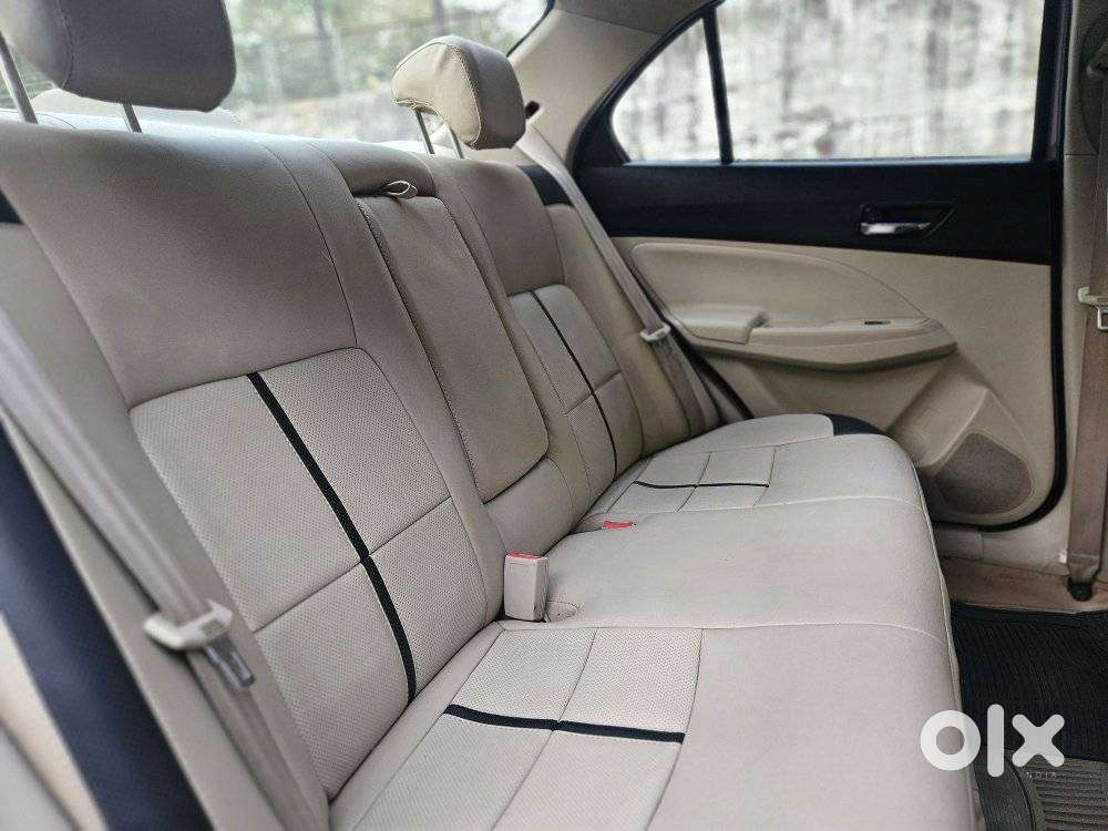 Maruti Suzuki Dzire 1.2 Zxi Amt, 2018, Petrol