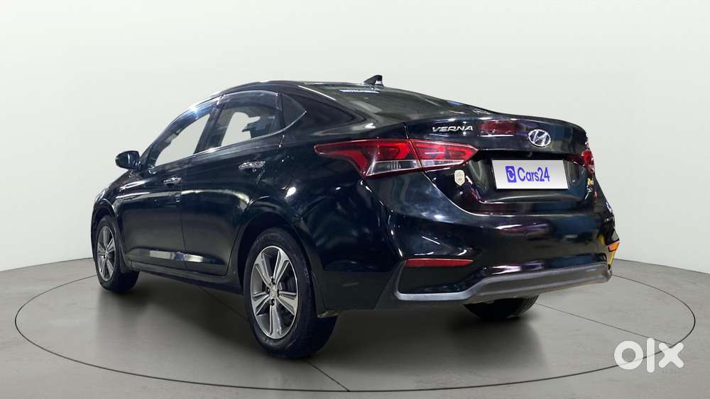 Hyundai Verna 1.6 Sx (o) Vtvt, 2018, Petrol
