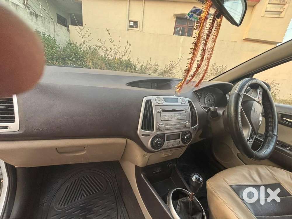 Hyundai Elite I20 2011 Petrol 170000 Km Driven