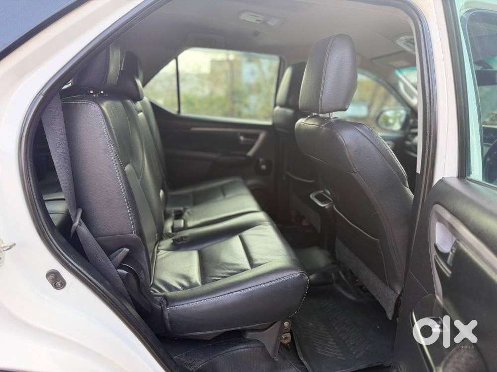 Toyota Fortuner 4x2 At 2.8 Diesel, 2021, Diesel