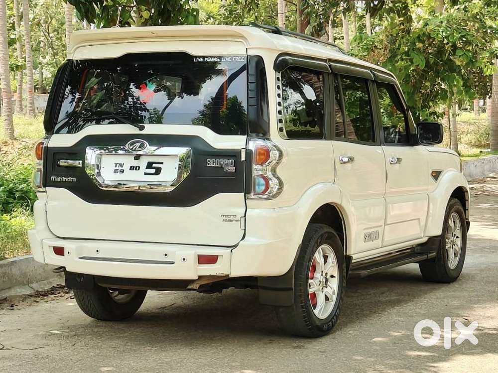 Mahindra Scorpio S10, 2015, Diesel