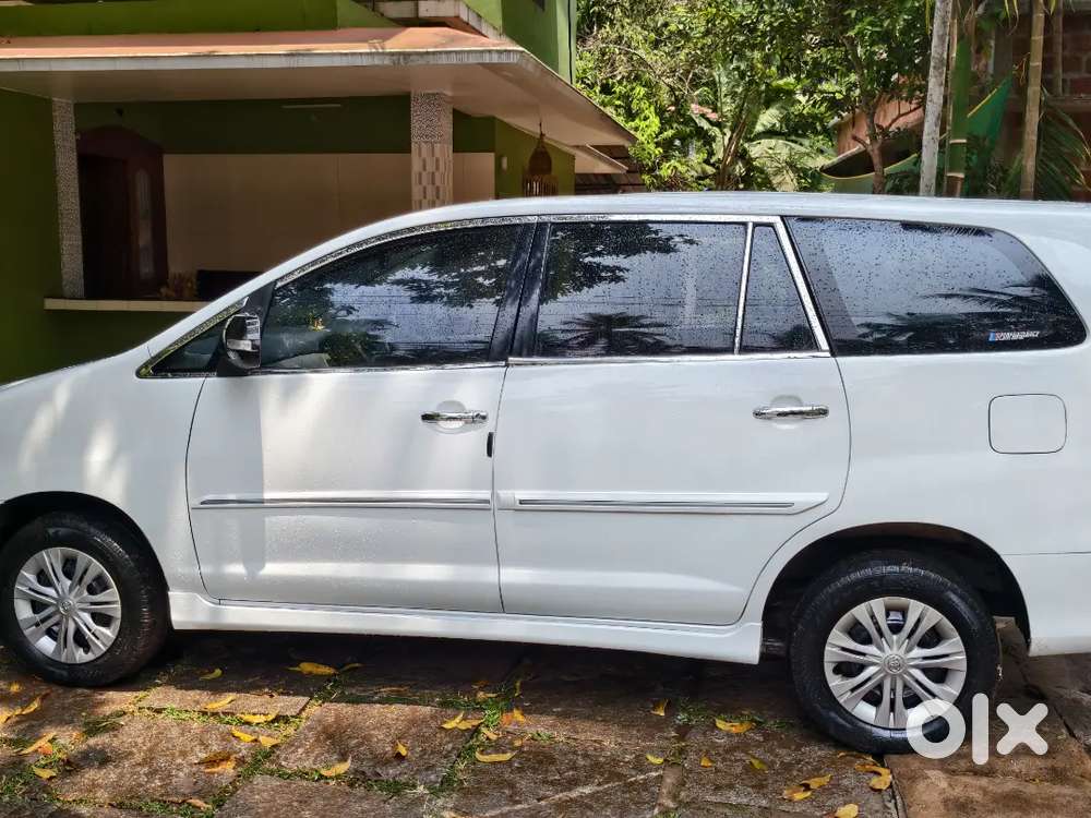 Toyota Innova 2009 Diesel Well Maintained