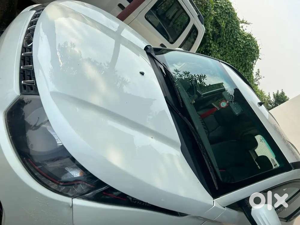 Mahindra Kuv100 Nxt 2016 Petrol 140000 Km Driven. Good Condition