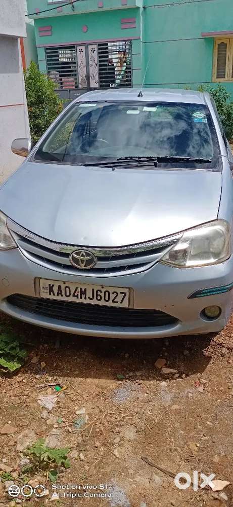 Toyota Etios 2011 Petrol 270000 Km Driven
