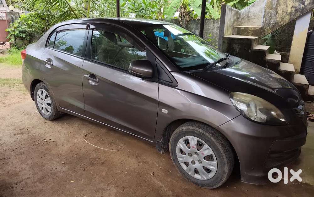 Honda Amaze 2015 Petrol Well Maintained