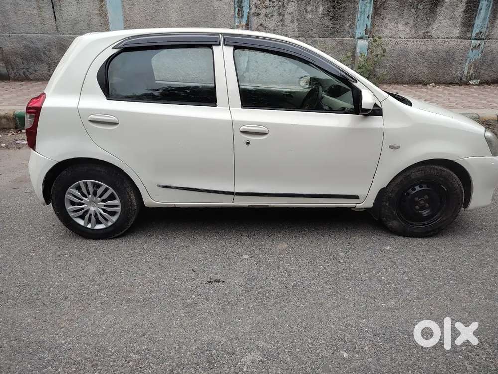Toyota Etios Liva 2016 Variant 1.2 V