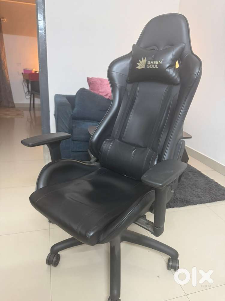 Gaming Chair for SALE! Other Household Items 1824618250
