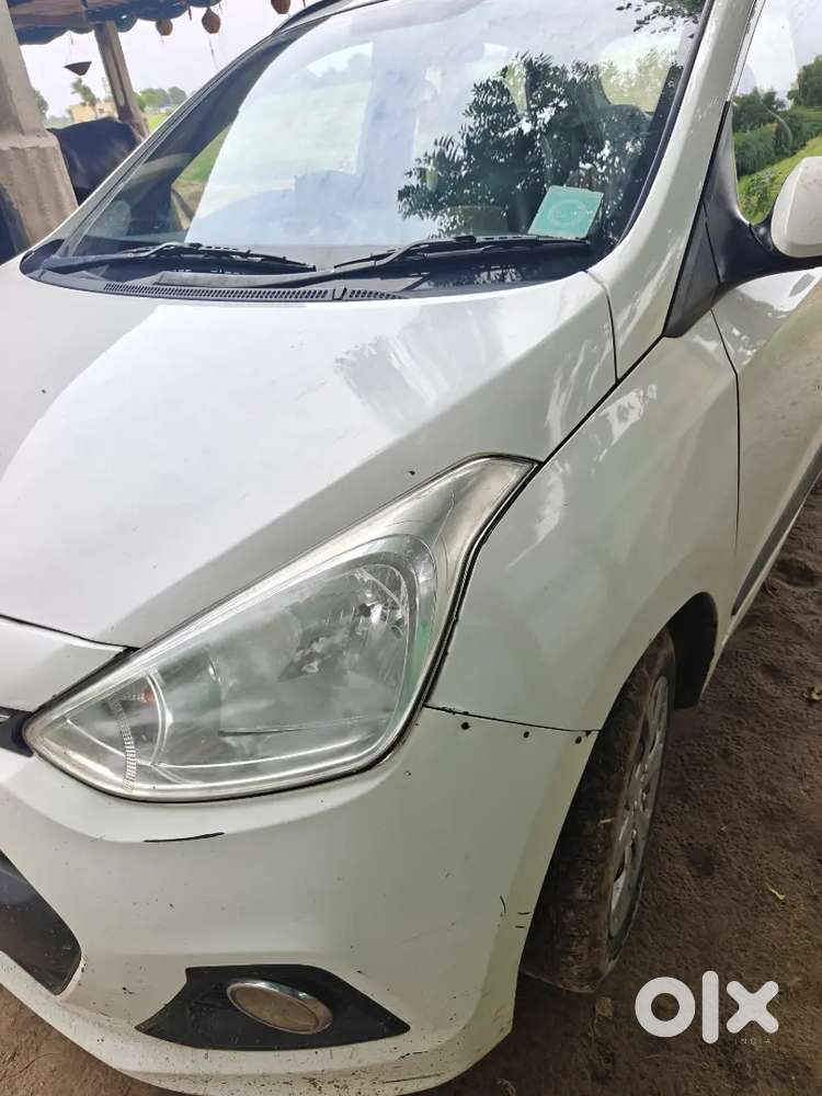 Hyundai Grand I10 Sportz Petrol 2016