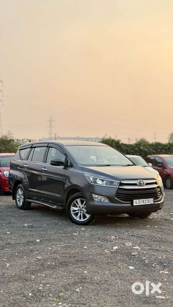 Toyota Innova Crysta 2.4 Vx Mt 8s, 2017, Diesel