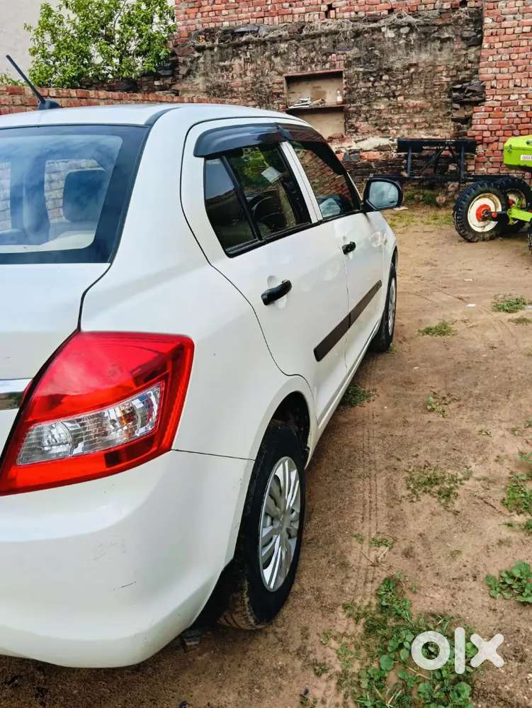 Maruti Suzuki Dzire 2022 Cng & Hybrids 61225 Km Driven
