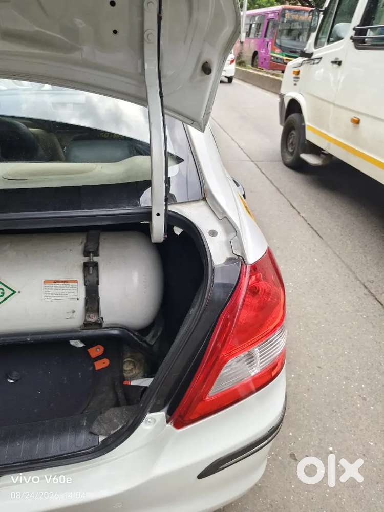 Maruti Dzire 2022 Cng