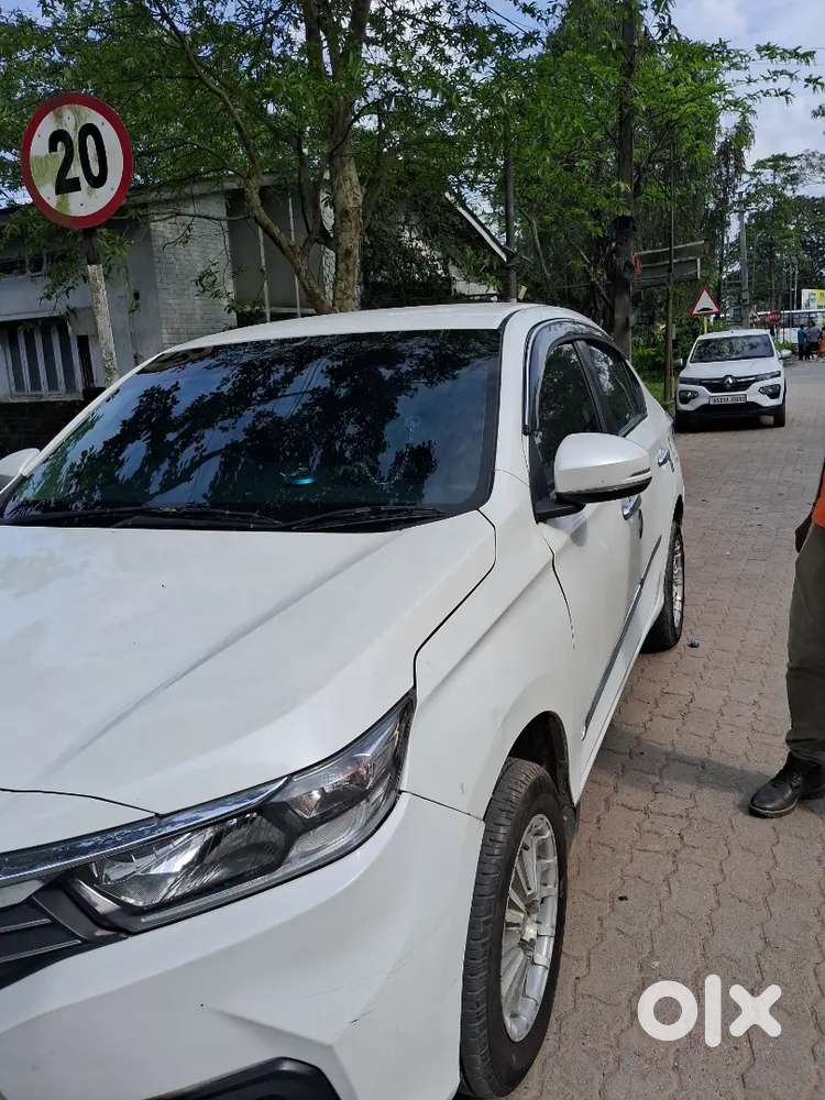 Honda Amaze 2022 Petrol 70000 Km Driven