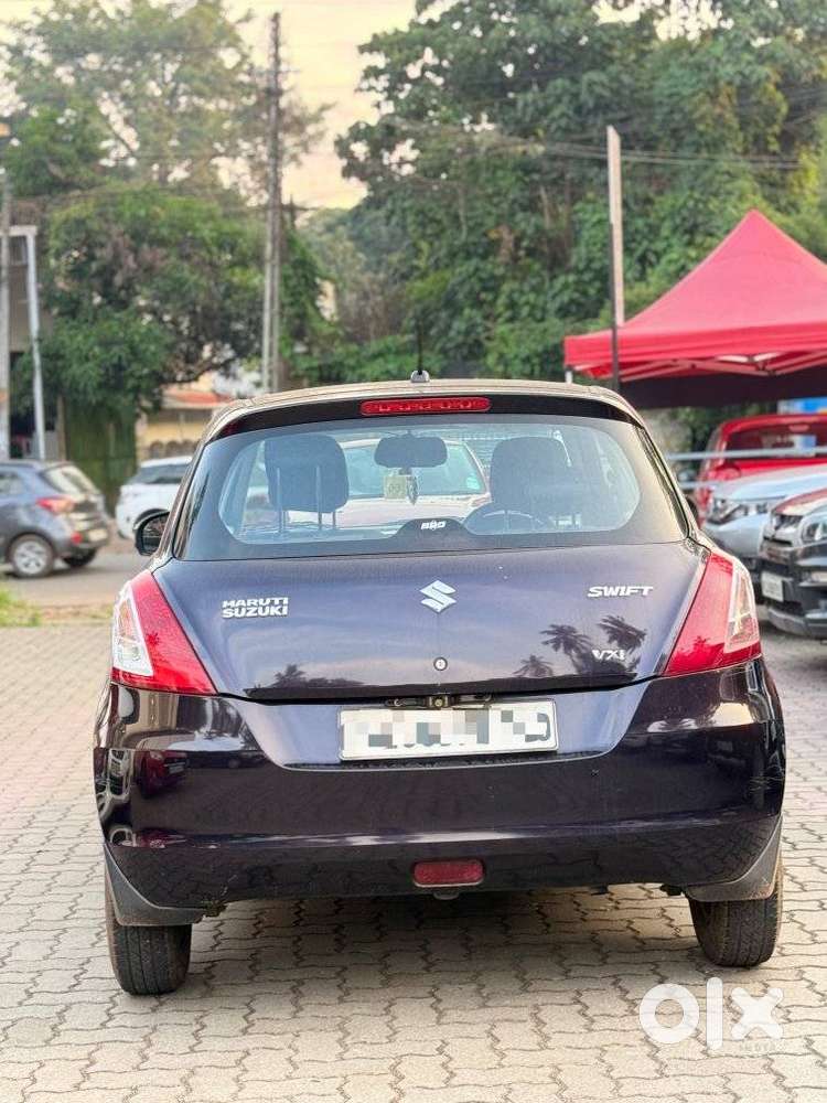 Maruti Suzuki Swift Vxi With Abs, 2014, Petrol