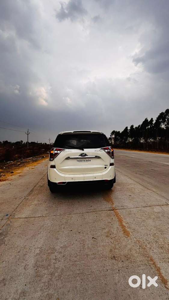 Mahindra Xuv500 2018 Diesel 127000 Km Driven
