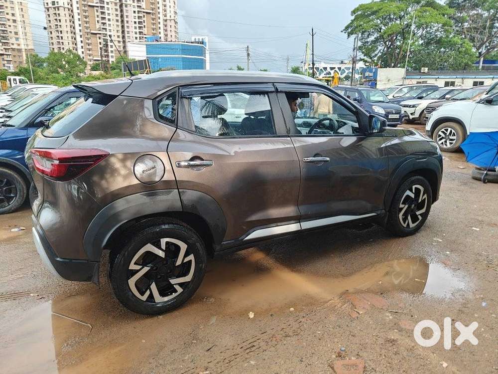 Nissan Magnite 1.0 Xv Premium, 2021, Petrol