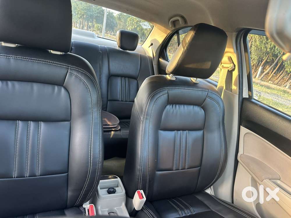 Maruti Suzuki Swift Dzire 1.2 Vxi Bsiv, 2023, Cng & Hybrids