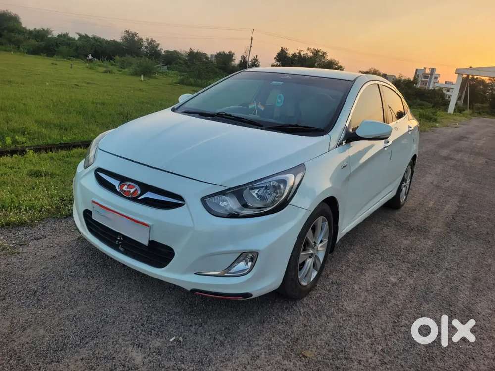 Hyundai Verna 1.6 Sx(o) 2012 Top End Model