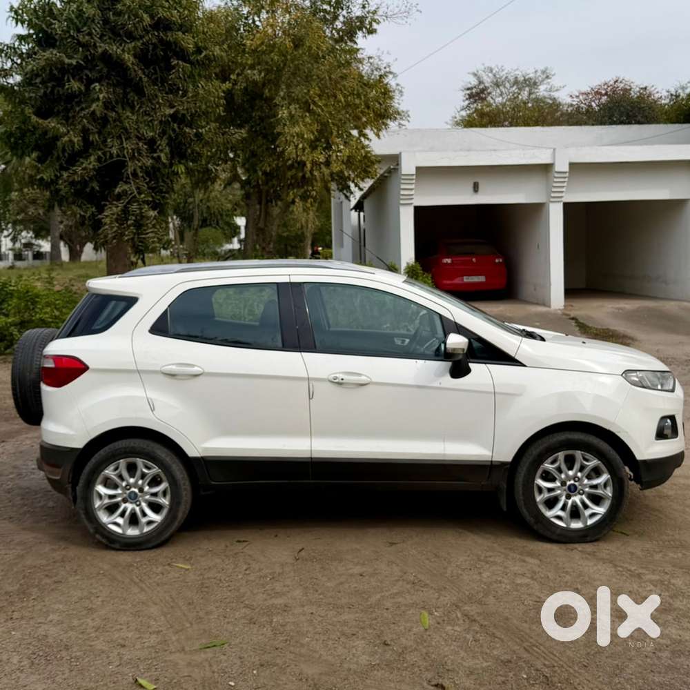 Ford Ecosport 2015 Petrol Well Maintained