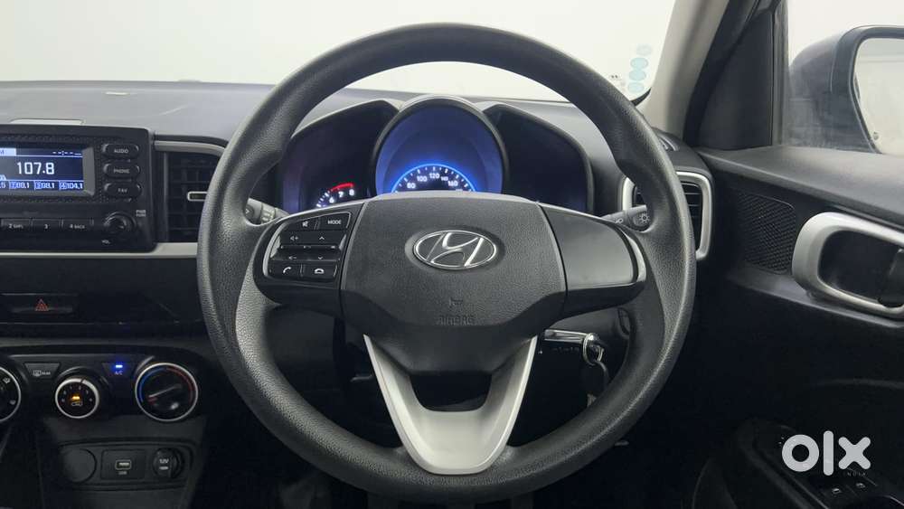 Hyundai Venue S Turbo, 2020, Petrol