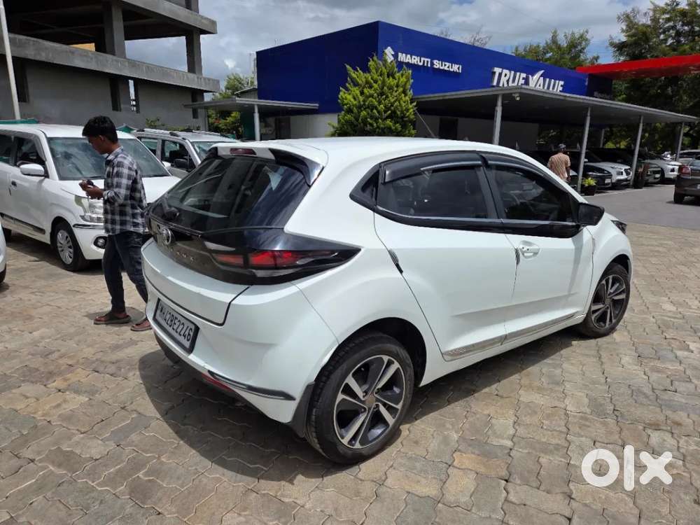Tata Altroz Xz, 2022, Petrol