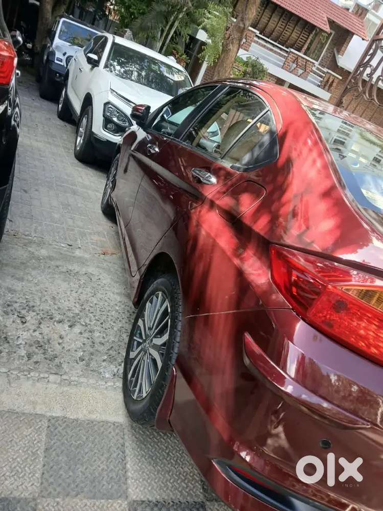 Honda City 1.5 Vx Cvt I Vtec With Sunroof & 4 New Tyres ; Dec 2017