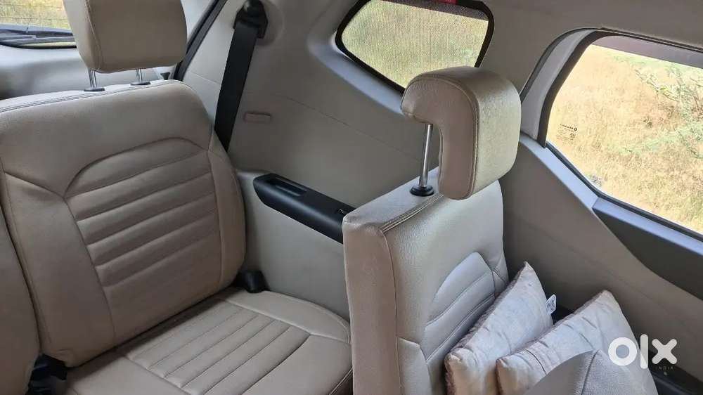 Renault Triber Second Owner 45 Km Running Wellmain Show Room Condition